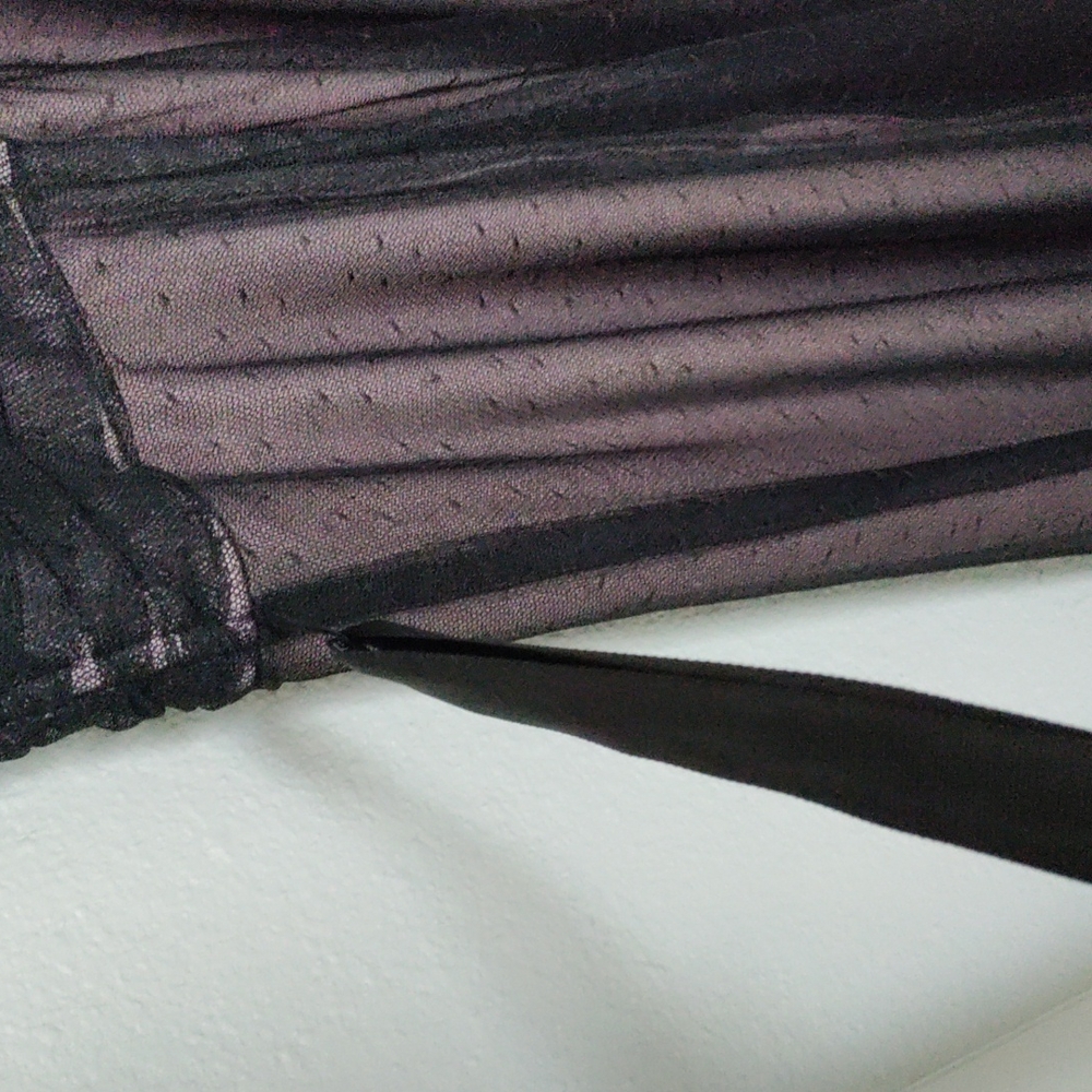 Dress - Picture 7 of 9
